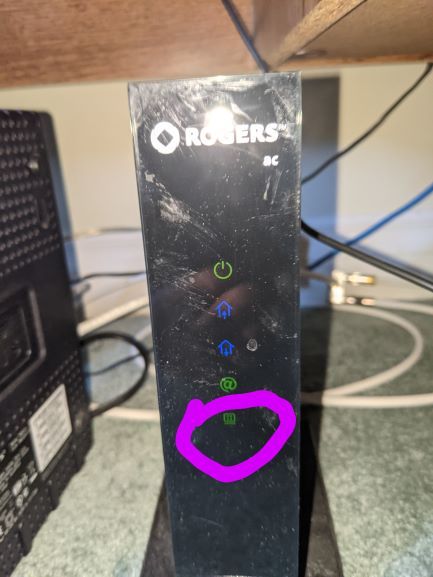 modem flashing light resize.jpg